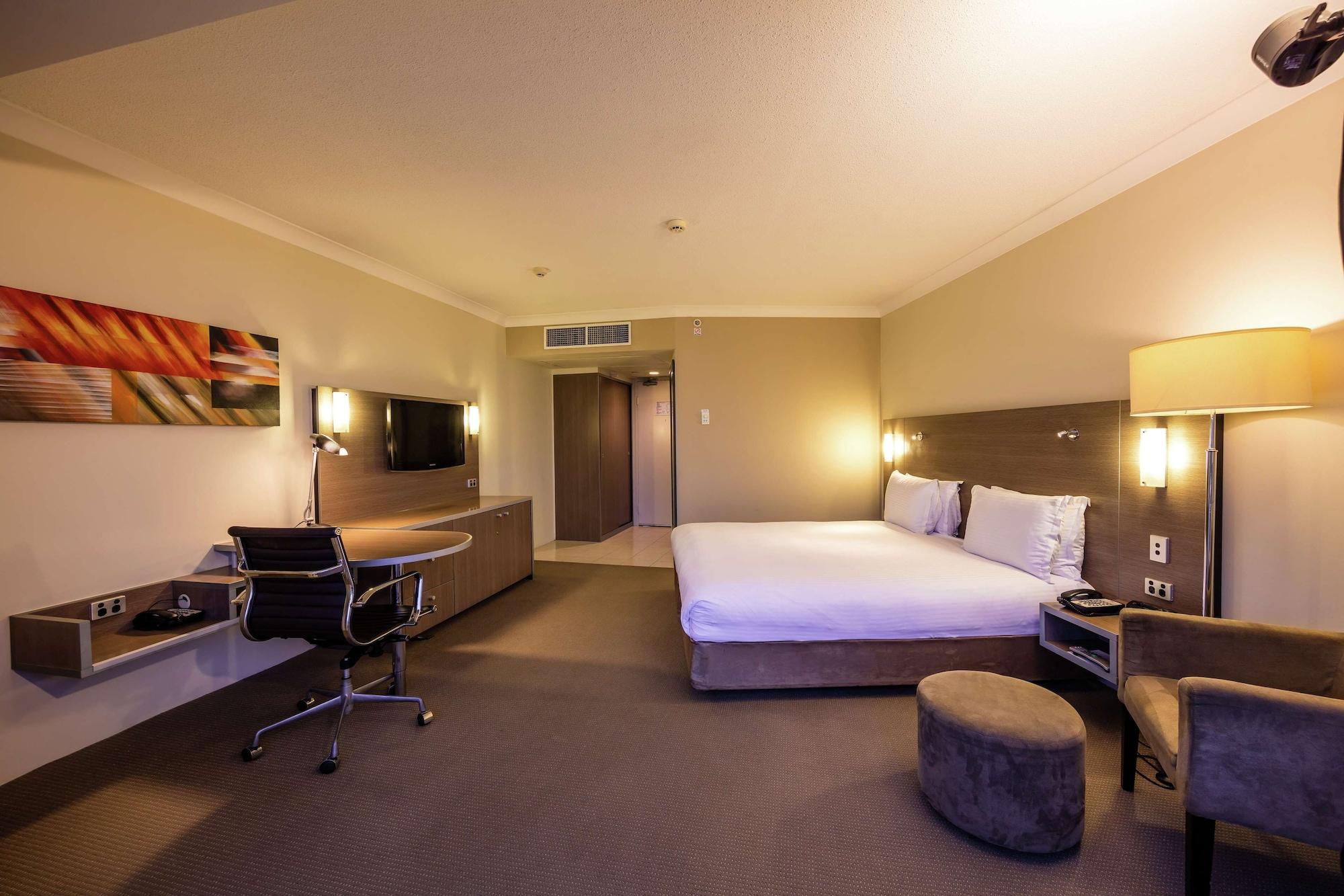 Doubletree By Hilton Cairns Hotel Eksteriør billede