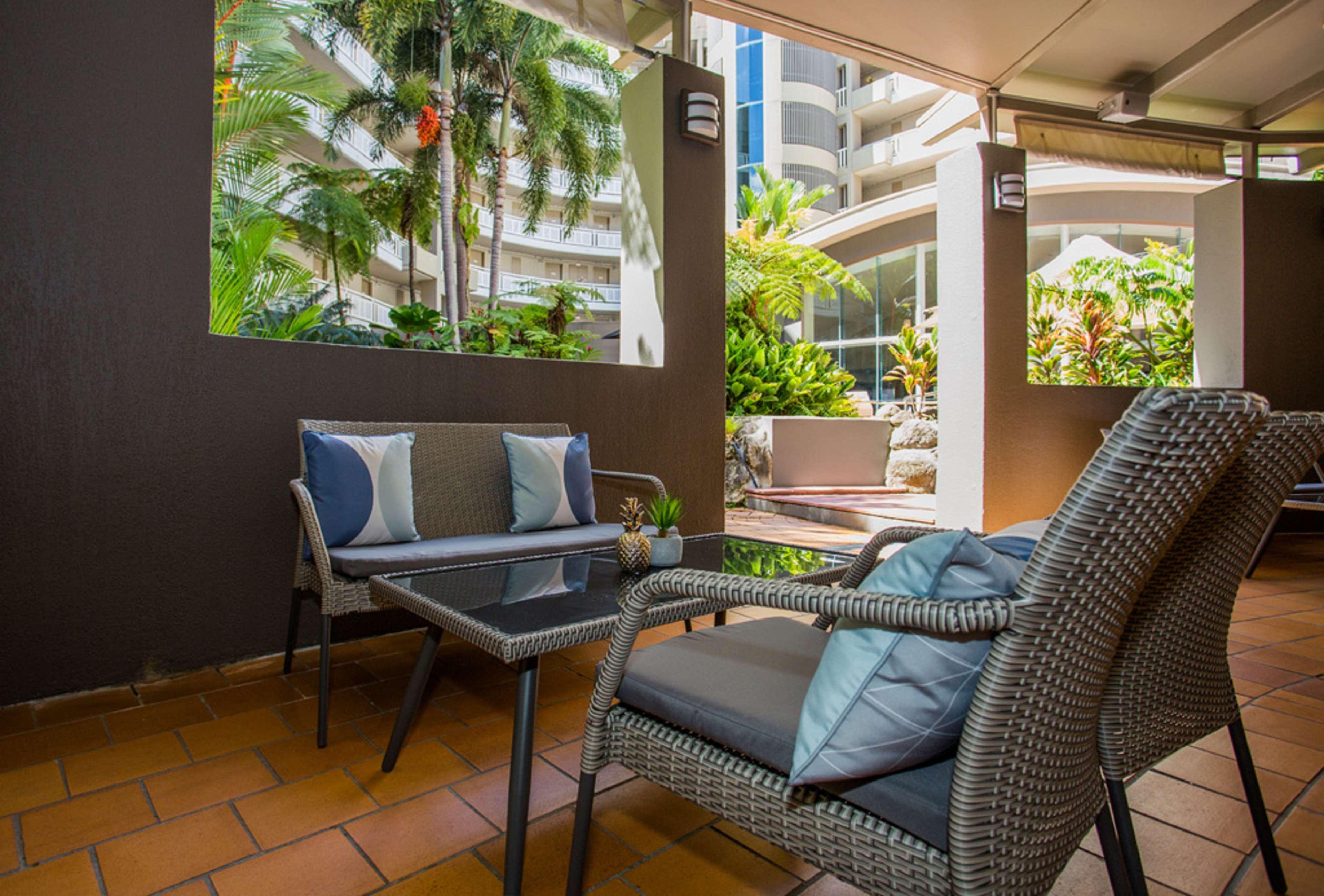 Doubletree By Hilton Cairns Hotel Eksteriør billede
