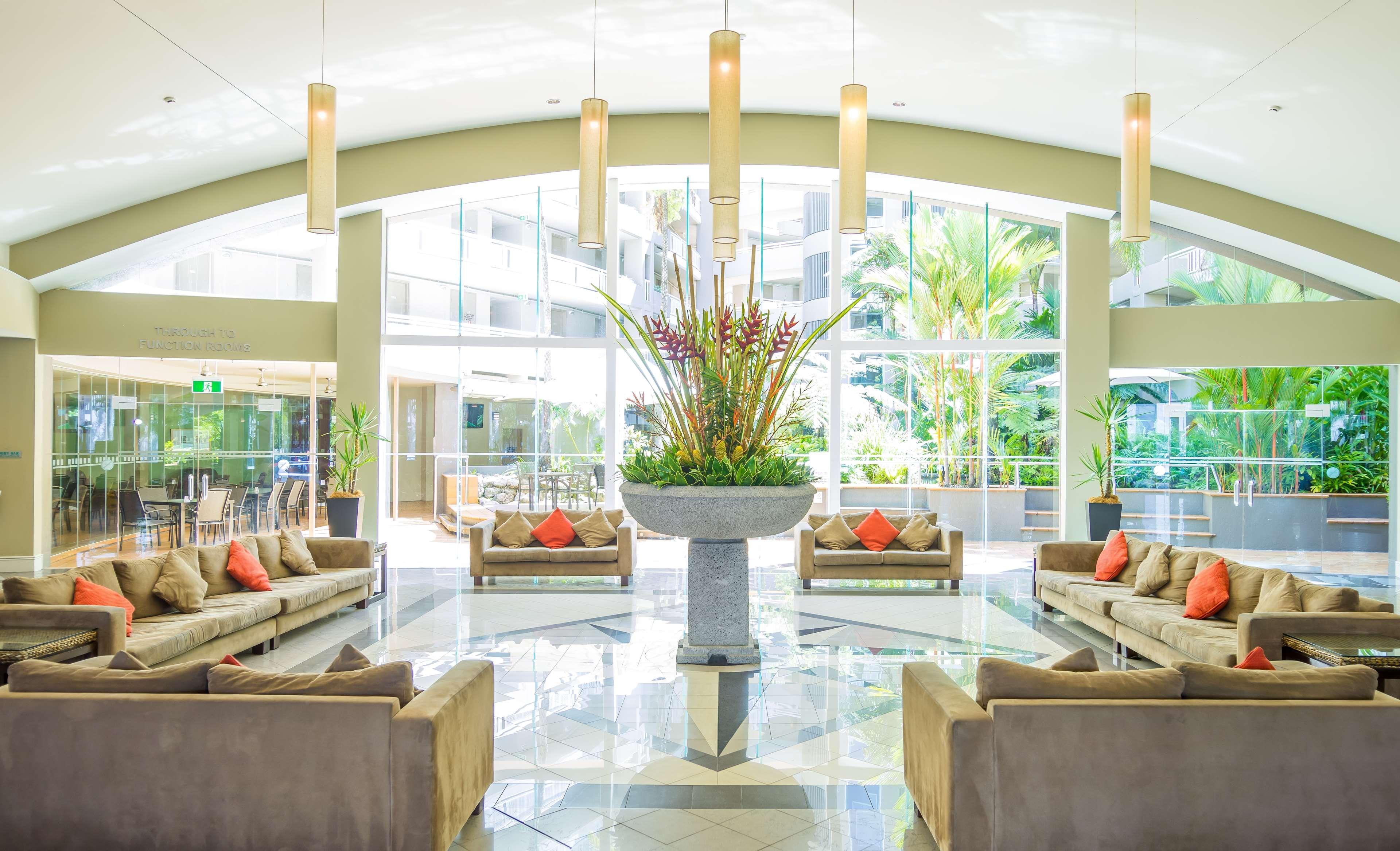 Doubletree By Hilton Cairns Hotel Eksteriør billede