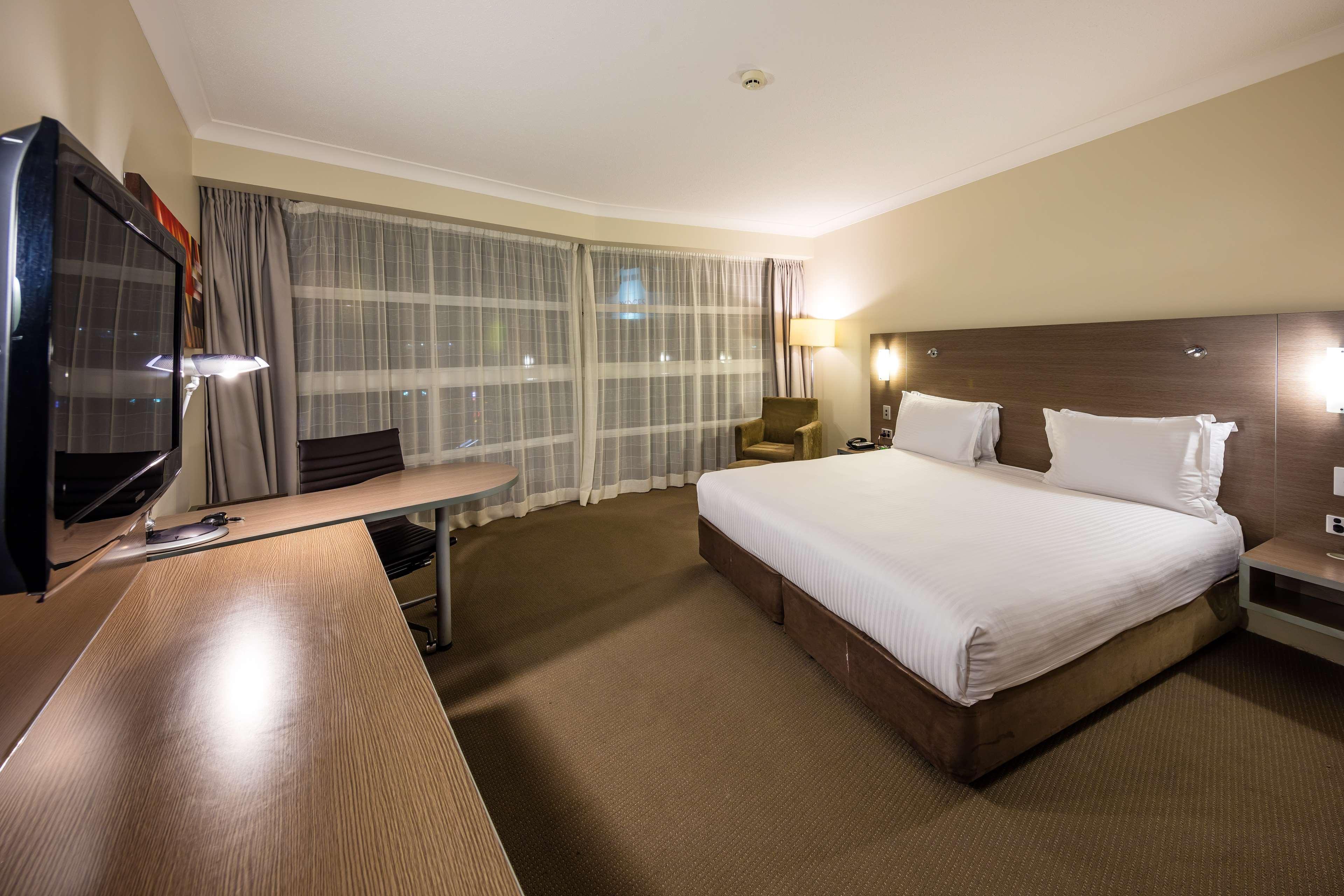 Doubletree By Hilton Cairns Hotel Eksteriør billede