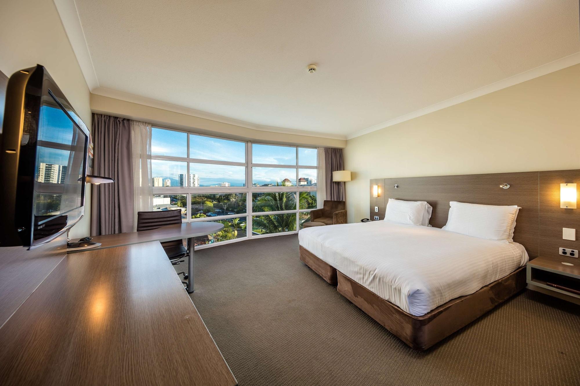 Doubletree By Hilton Cairns Hotel Eksteriør billede