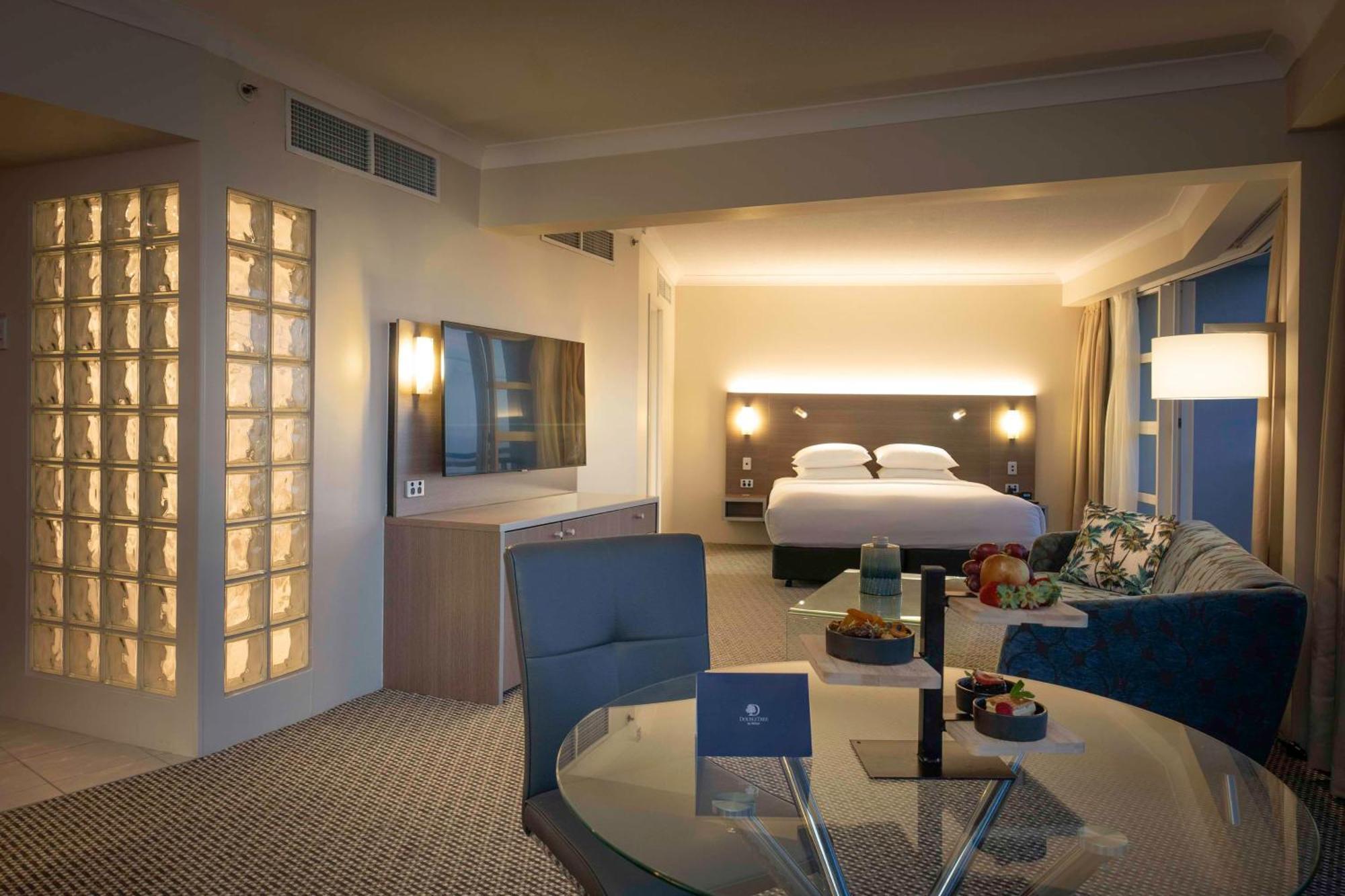 Doubletree By Hilton Cairns Hotel Eksteriør billede